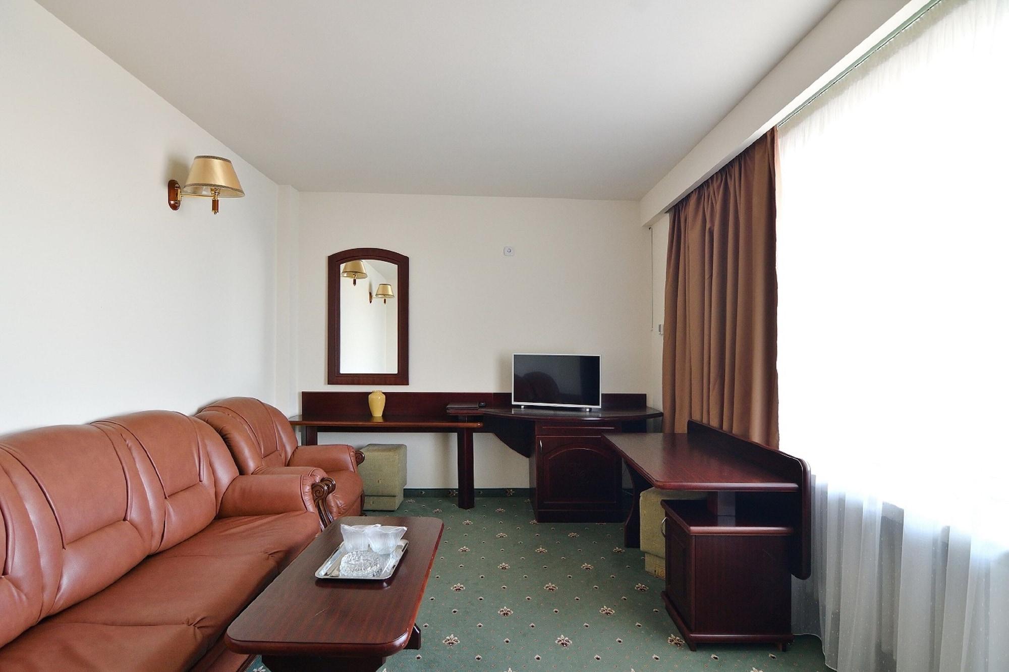 Hotel Delta 3 Tulcea Eksteriør billede