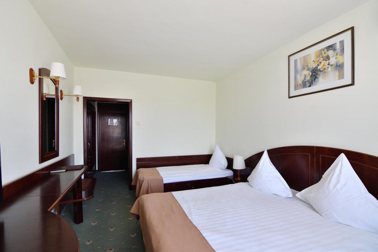 Hotel Delta 3 Tulcea Eksteriør billede